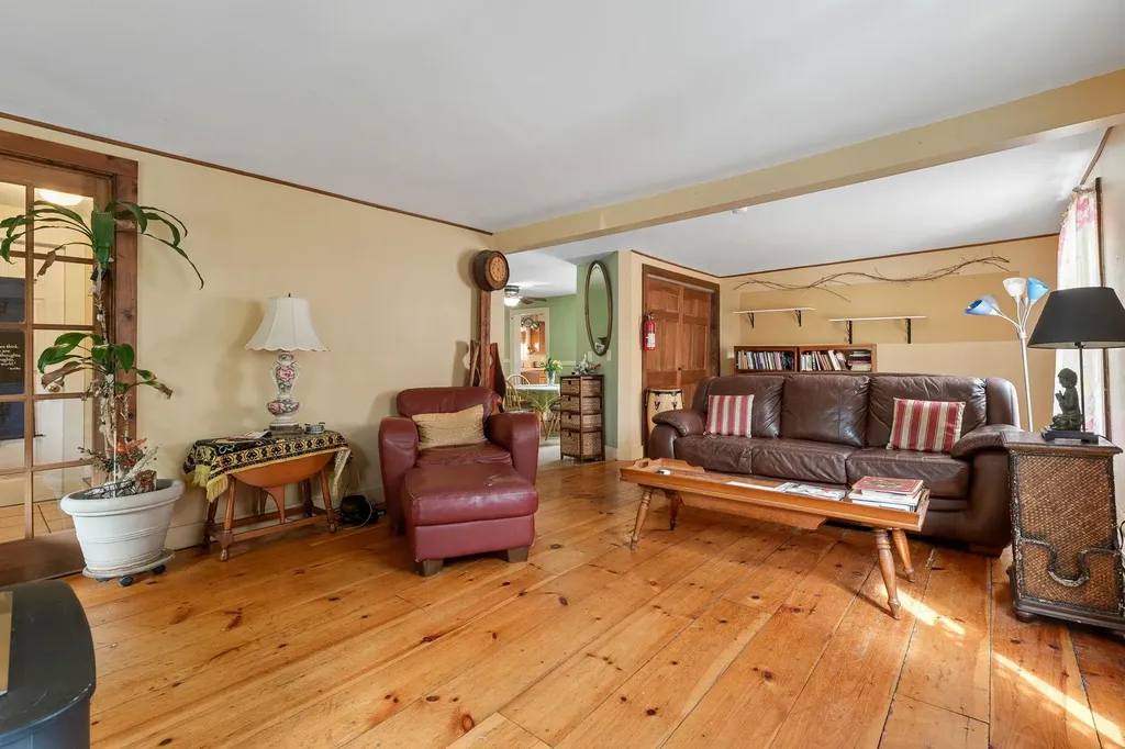 217 South Pleasant Street Bradford VT 05033