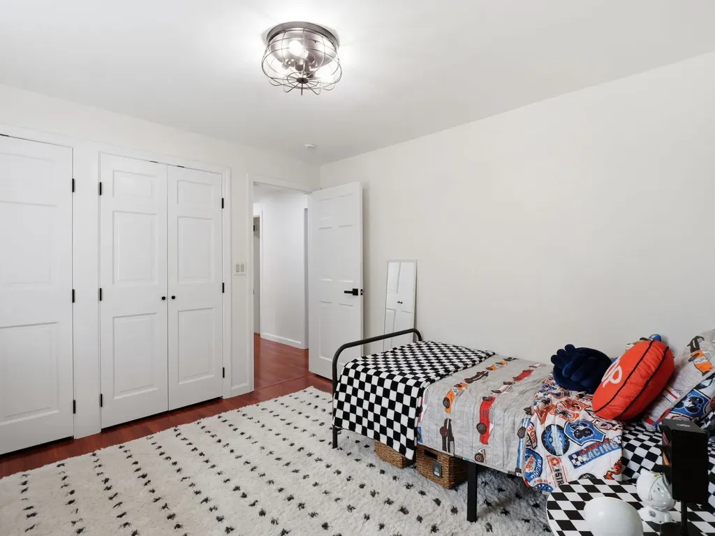 79 Holmes Drive Manchester NH 03104