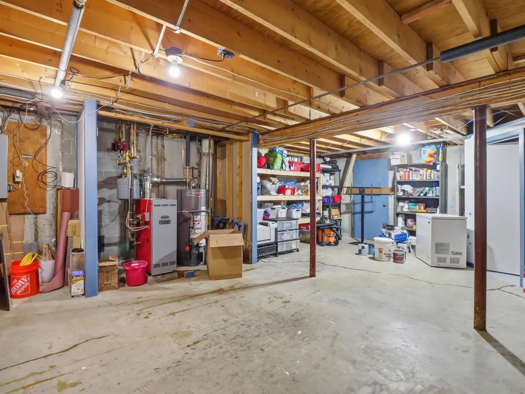 79 Holmes Drive Manchester NH 03104