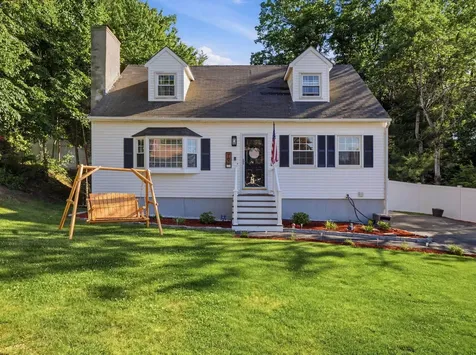 79 Holmes Drive Manchester NH 03104