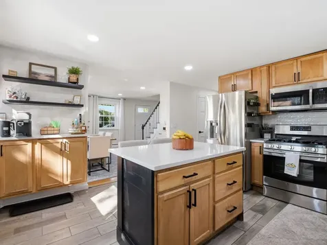 79 Holmes Drive Manchester NH 03104