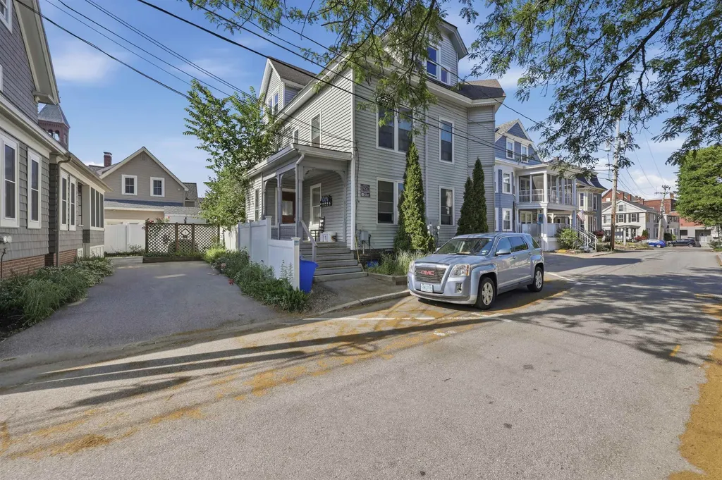 6 Blake Street Concord NH 03301