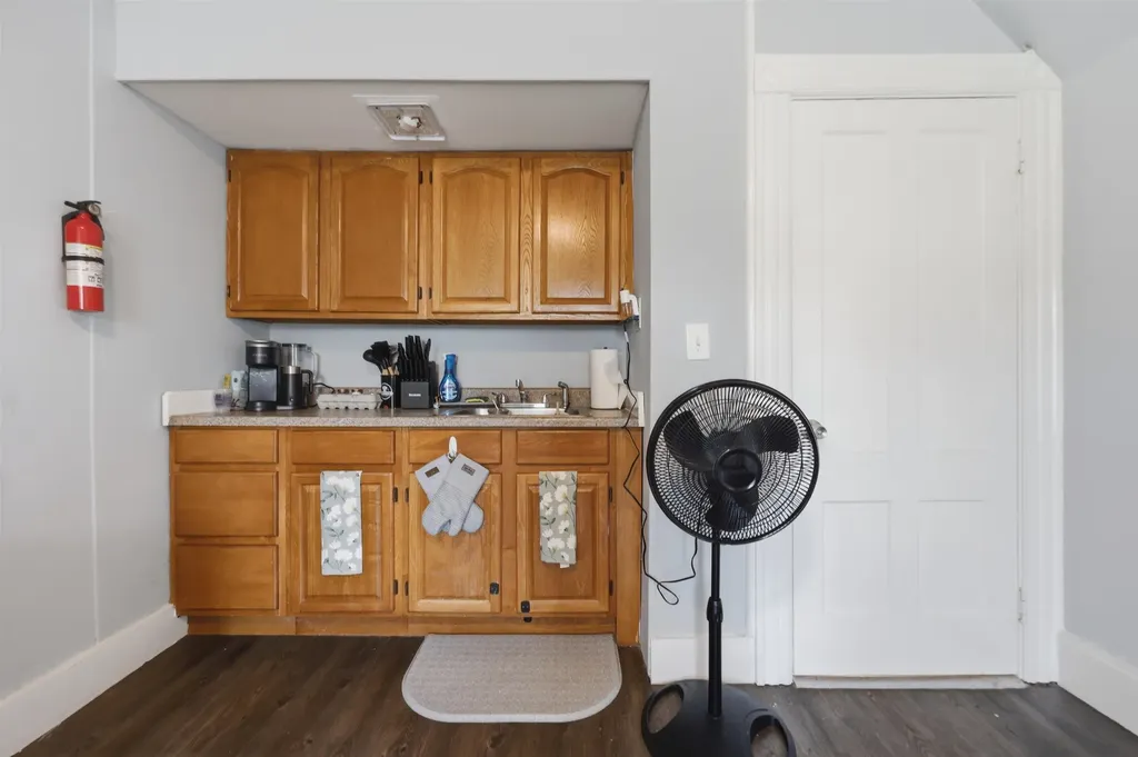 6 Blake Street Concord NH 03301
