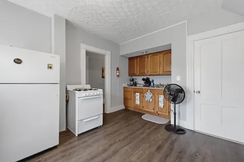 6 Blake Street Concord NH 03301