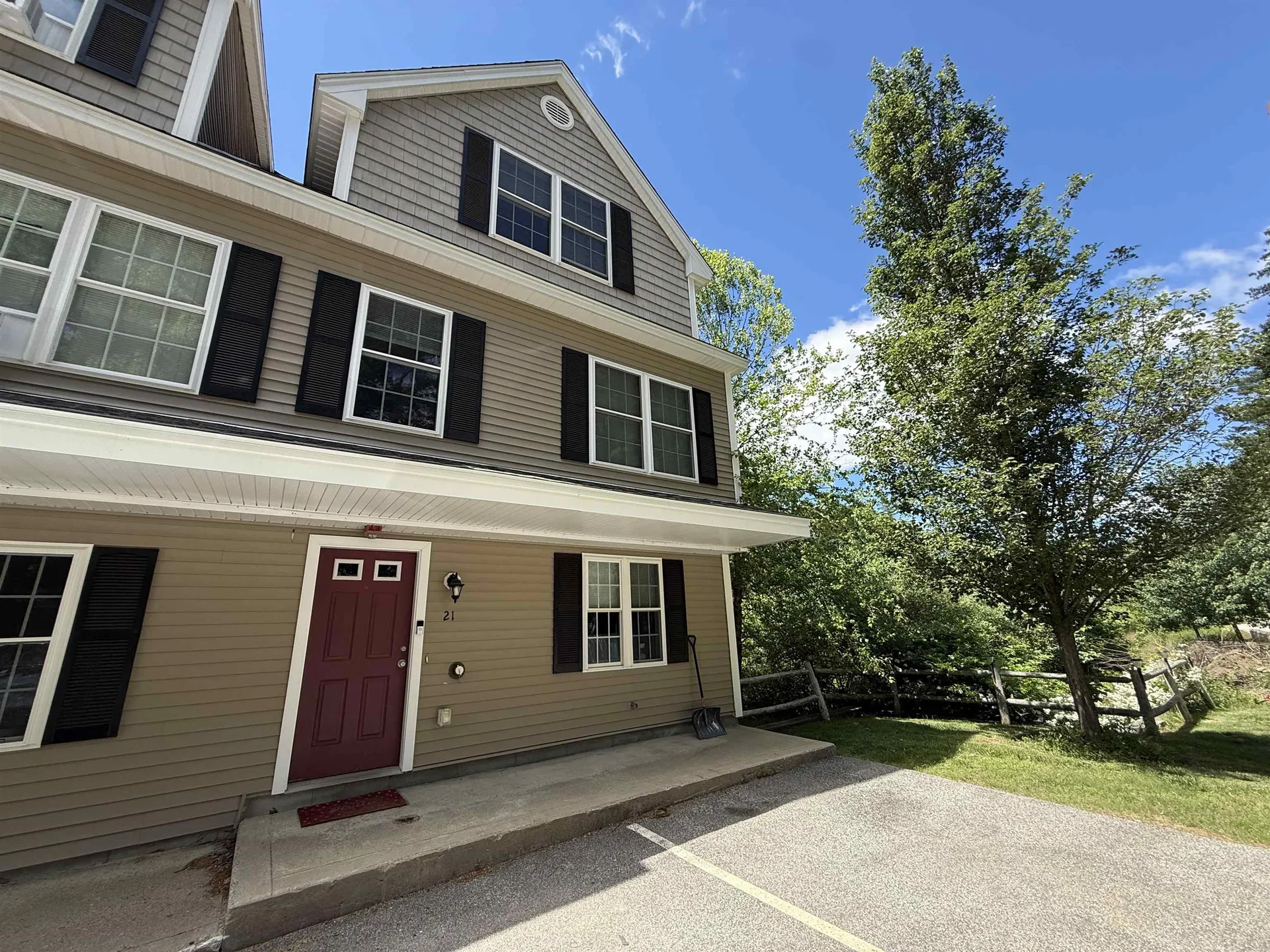 21 Clancy Drive Dover NH 03830
