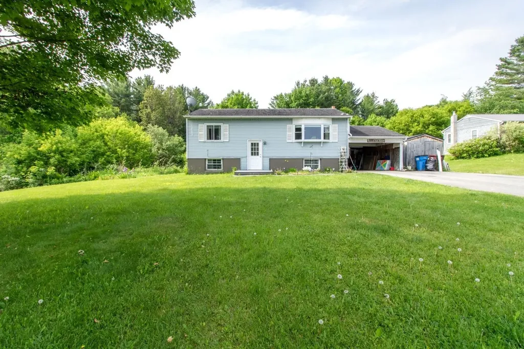 115 Scottsdale Road Newport City VT 05855