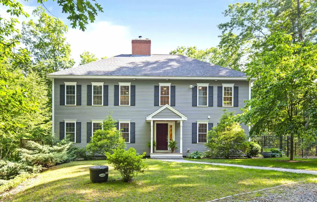 27 Colonel Wilkins Road Amherst NH 03031