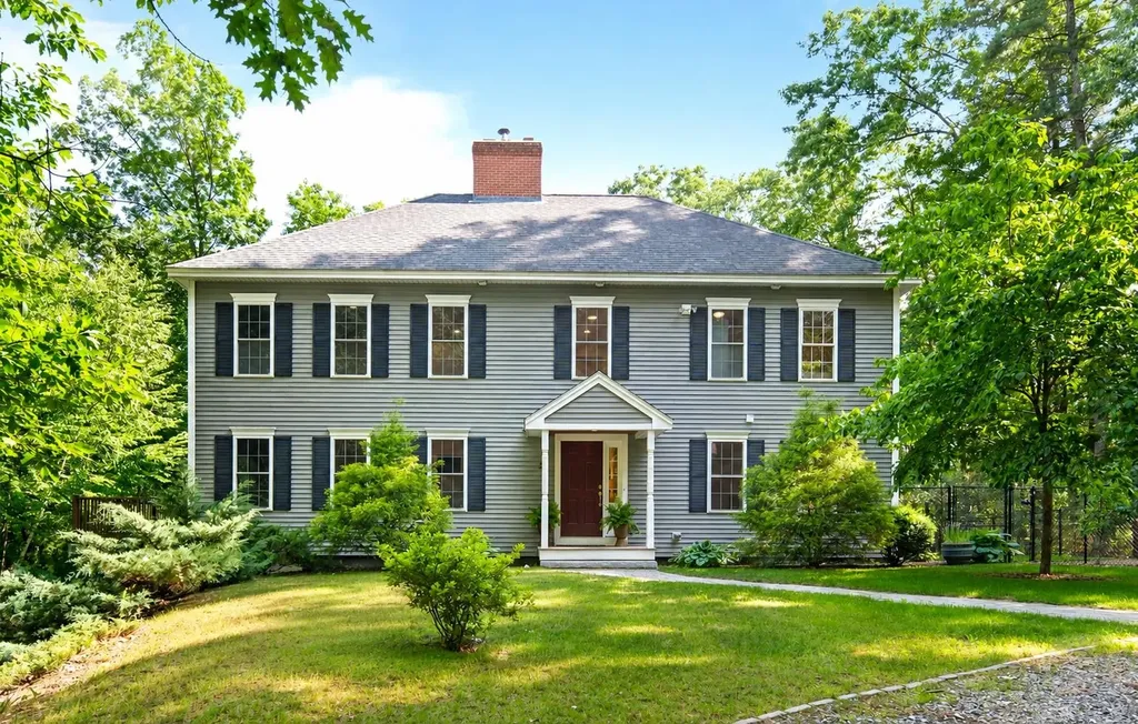27 Colonel Wilkins Road Amherst NH 03031