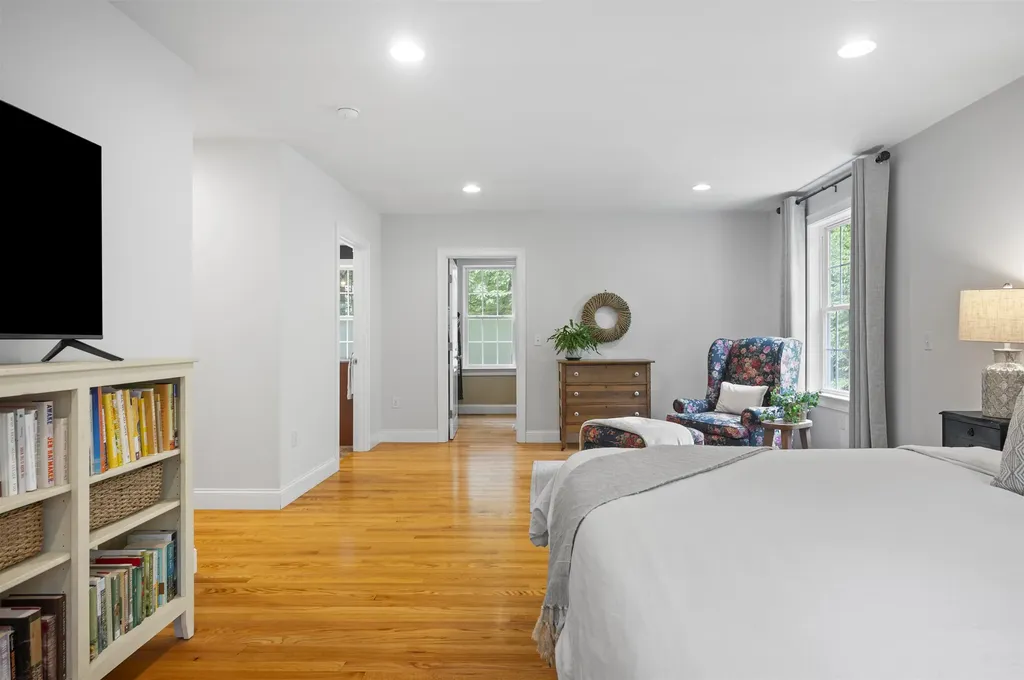 27 Colonel Wilkins Road Amherst NH 03031