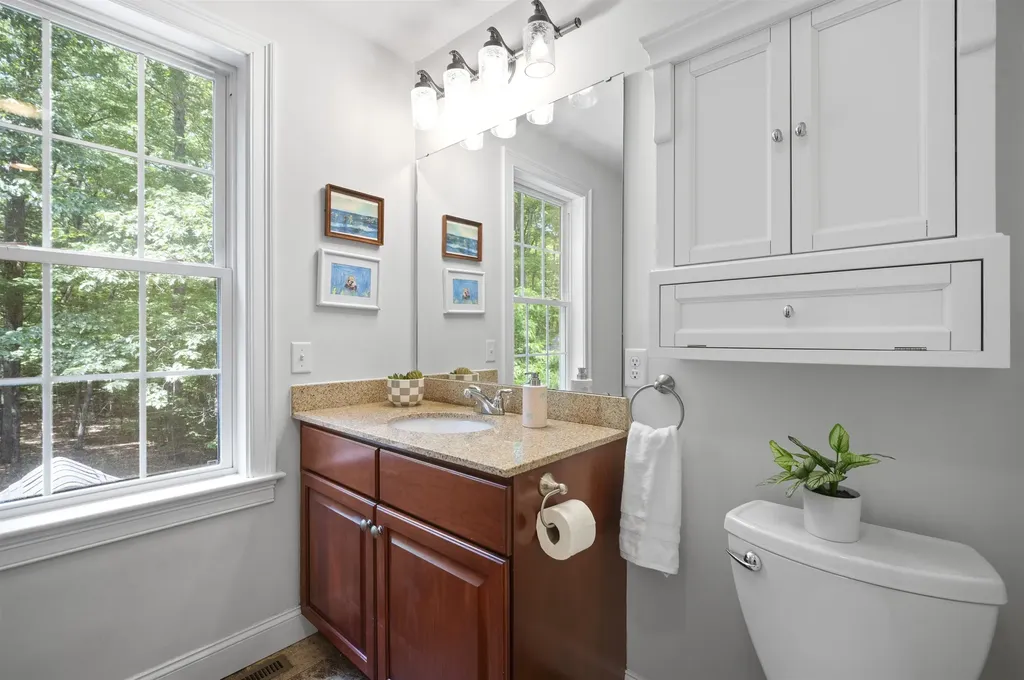 27 Colonel Wilkins Road Amherst NH 03031