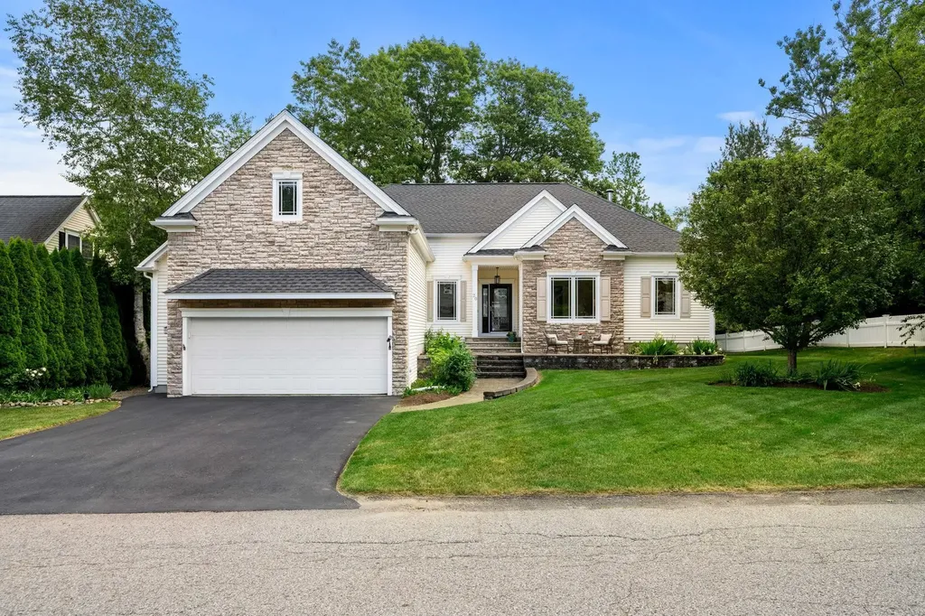 20 Huckleberry Lane Hampton NH 03842