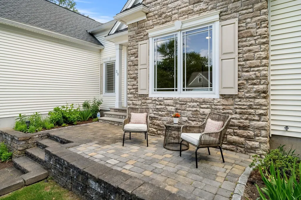 20 Huckleberry Lane Hampton NH 03842