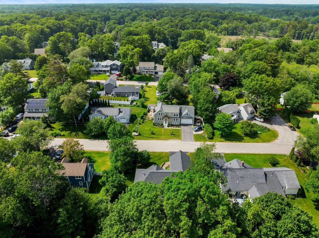20 Huckleberry Lane Hampton NH 03842
