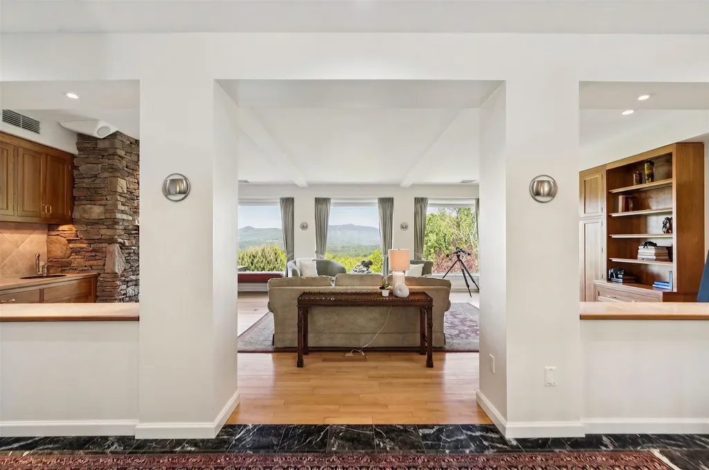 217 Logging Hill Road Stowe VT 05672