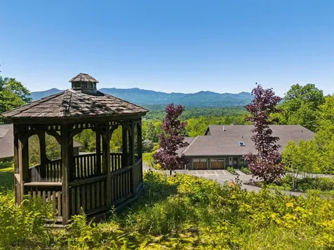 217 Logging Hill Road Stowe VT 05672
