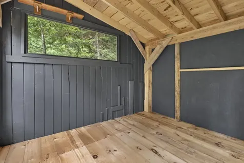 173 North Road Deering NH 03244