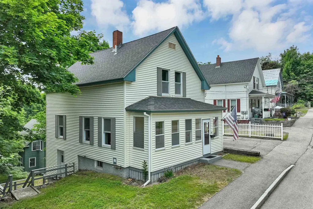 41 Dixon Street Laconia NH 03246