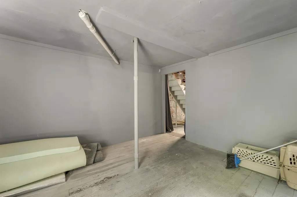 41 Dixon Street Laconia NH 03246