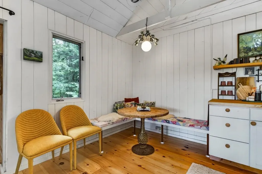 173 & 185 North Road Deering NH 03244
