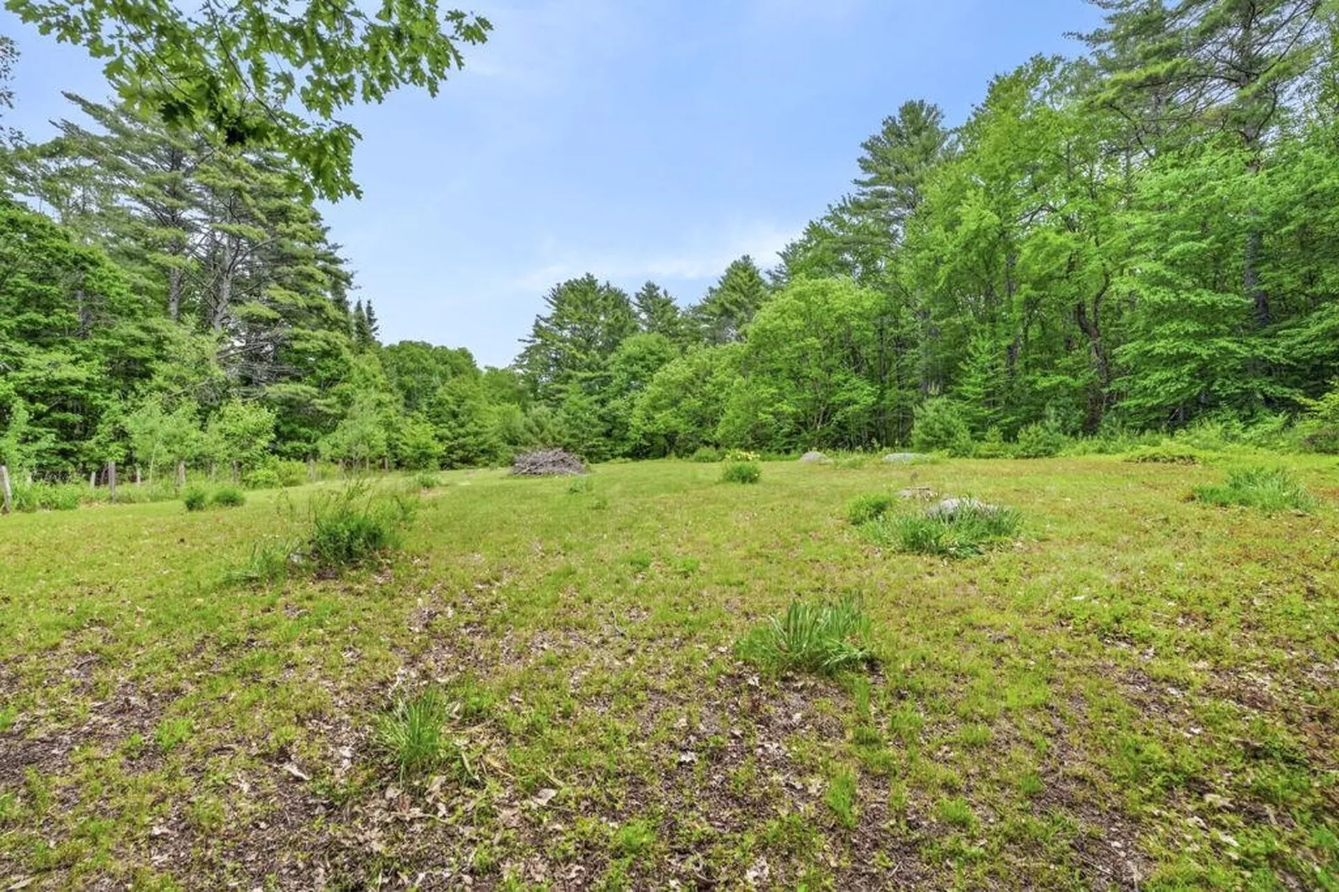 173 & 185 North Road Deering NH 03244