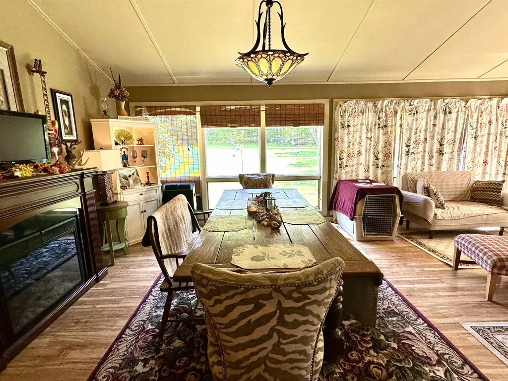310 Cross Hill Road Wilmot NH 03287