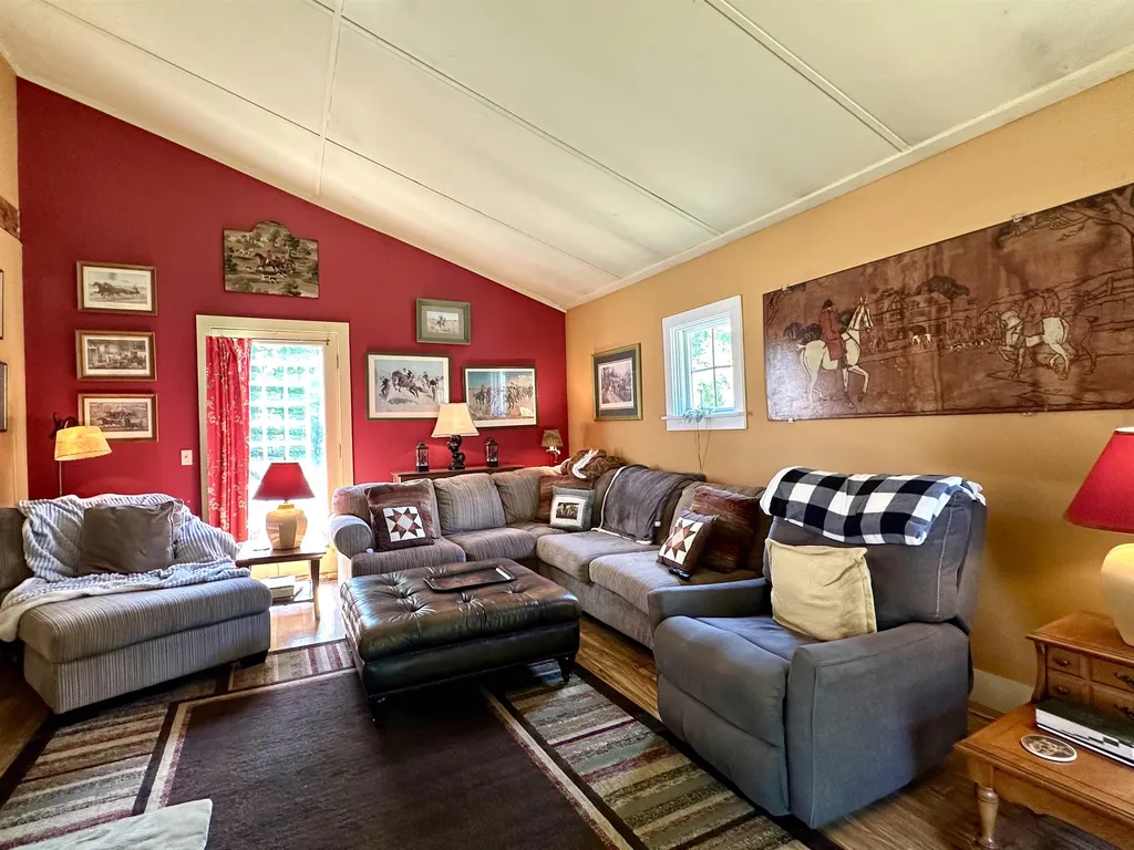 310 Cross Hill Road Wilmot NH 03287