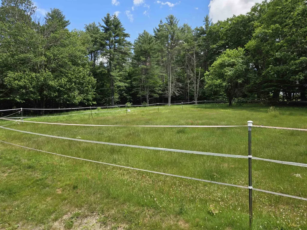 310 Cross Hill Road Wilmot NH 03287