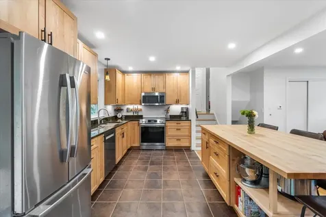 80 Phoenix Circle Richmond VT 05477