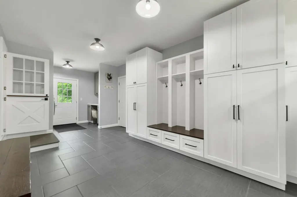 15 Fairview Avenue Pembroke NH 03275