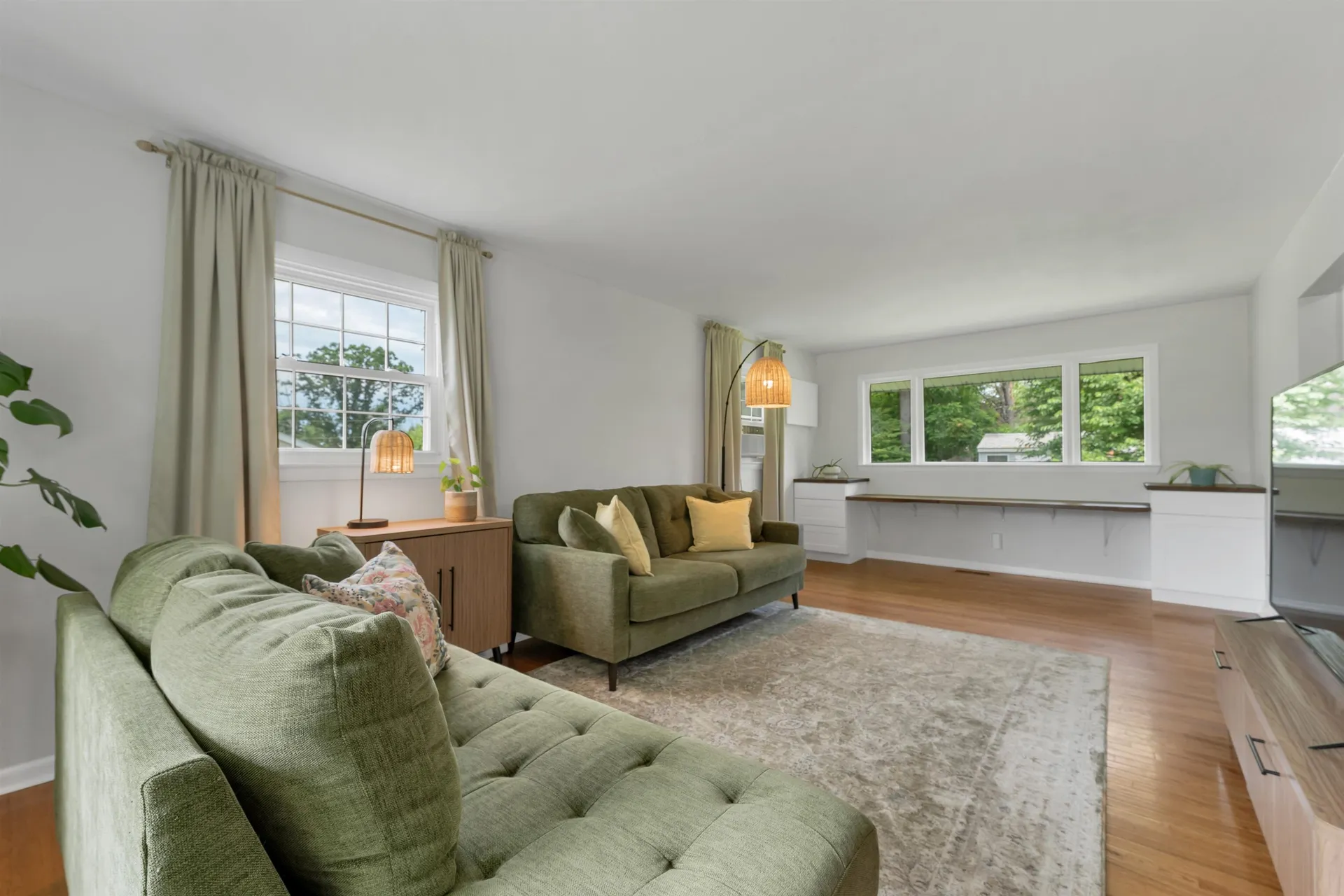15 Fairview Avenue Pembroke NH 03275