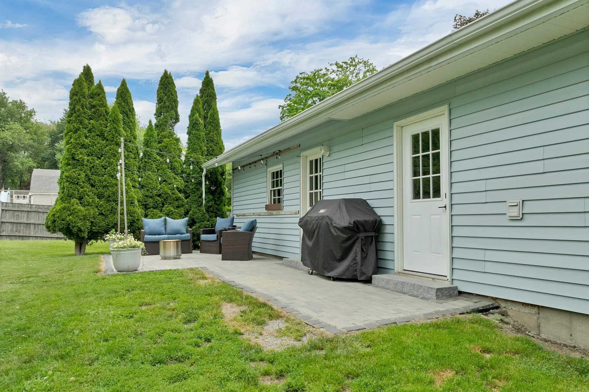 15 Fairview Avenue Pembroke NH 03275