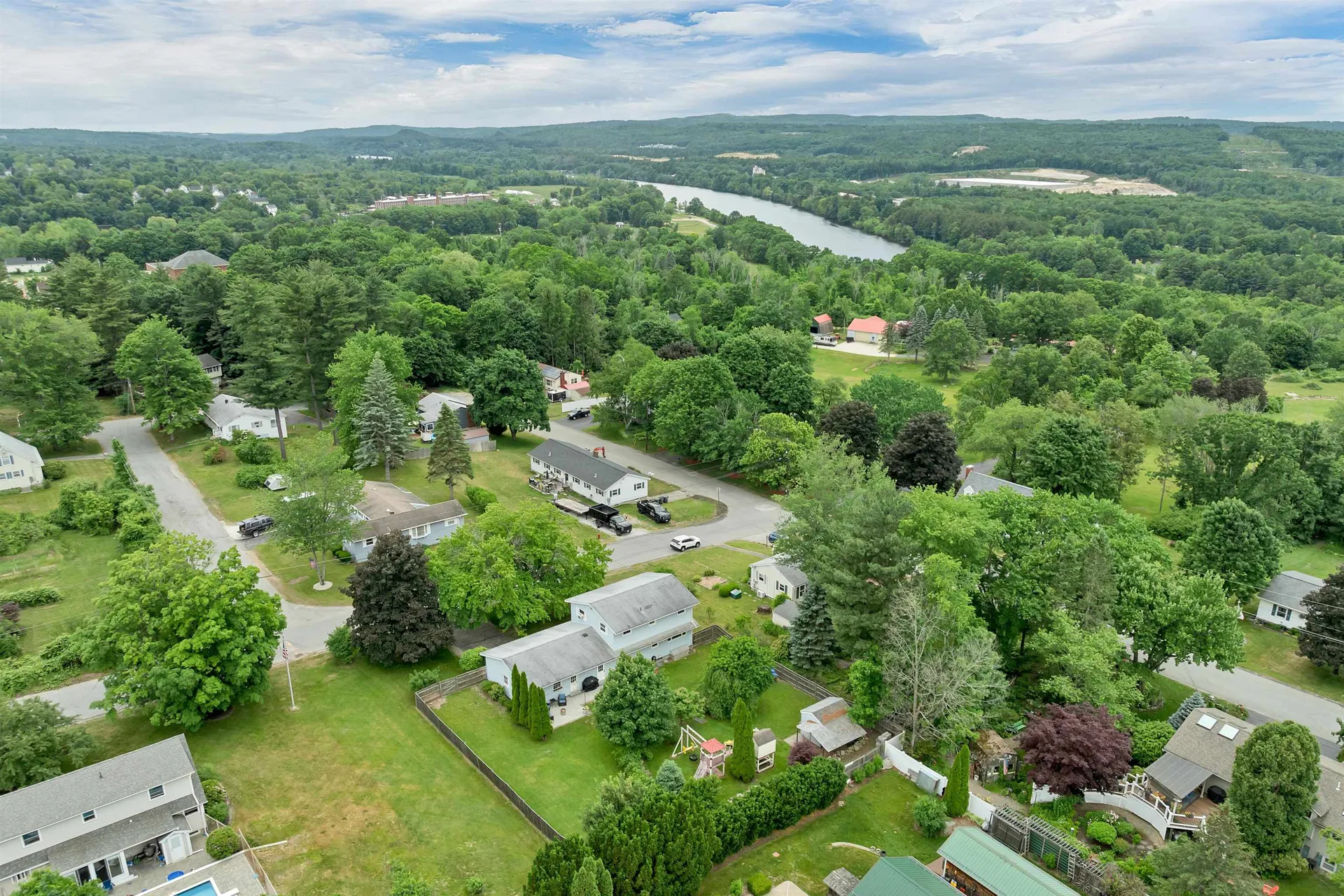 15 Fairview Avenue Pembroke NH 03275