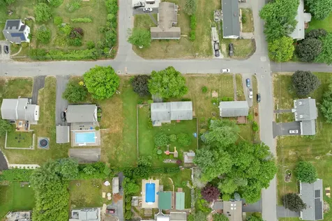 15 Fairview Avenue Pembroke NH 03275