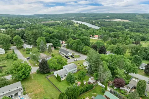 15 Fairview Avenue Pembroke NH 03275