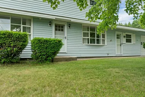 15 Fairview Avenue Pembroke NH 03275
