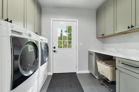 15 Fairview Avenue Pembroke NH 03275