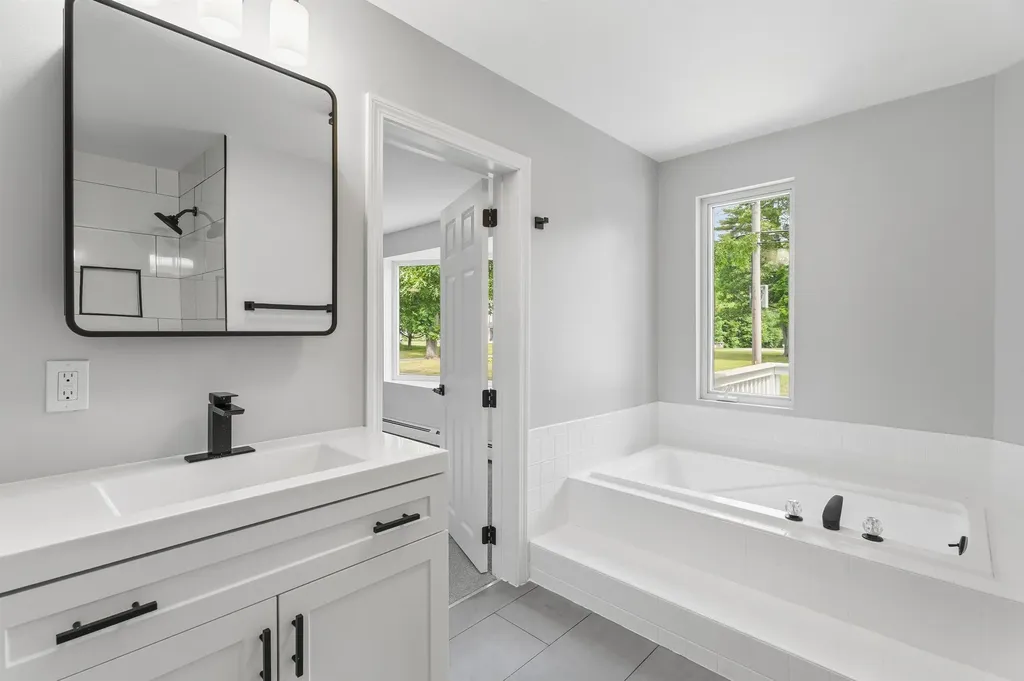 22 Farm Lane Seabrook NH 03874