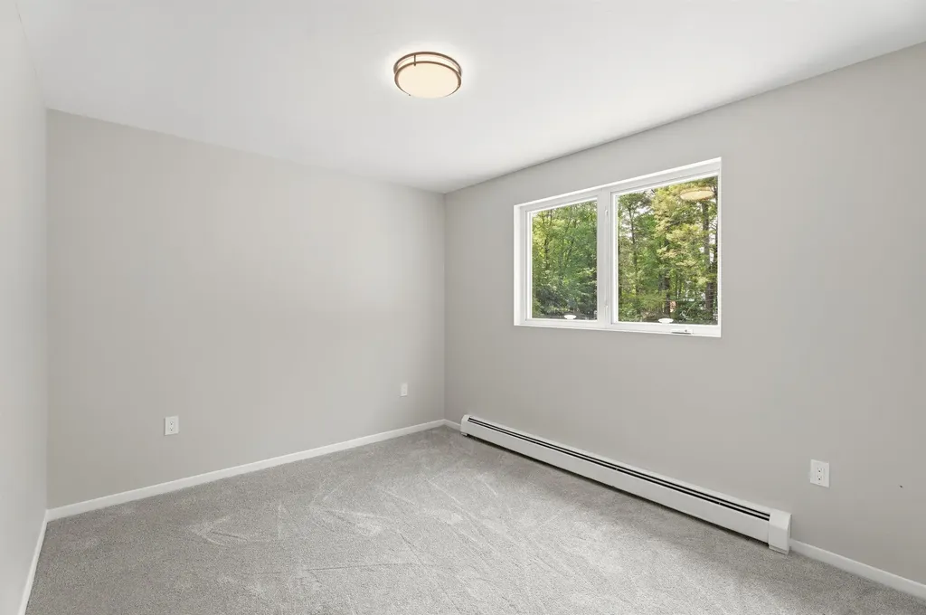 22 Farm Lane Seabrook NH 03874