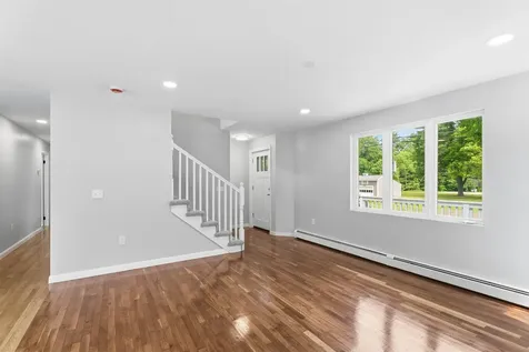 22 Farm Lane Seabrook NH 03874