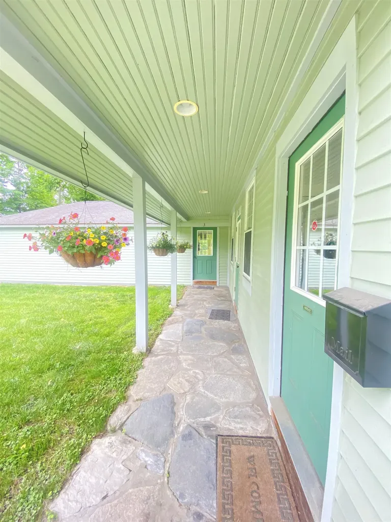 5863 Vermont Route 14 Royalton VT 05068