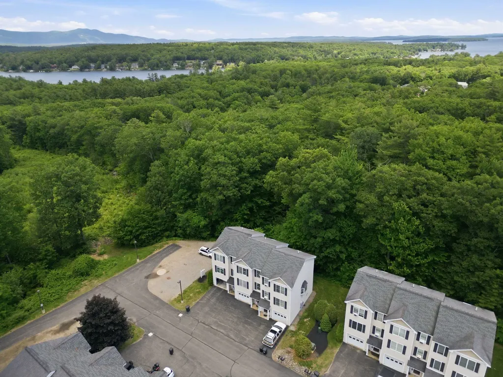29 Melissa Way Laconia NH 03246