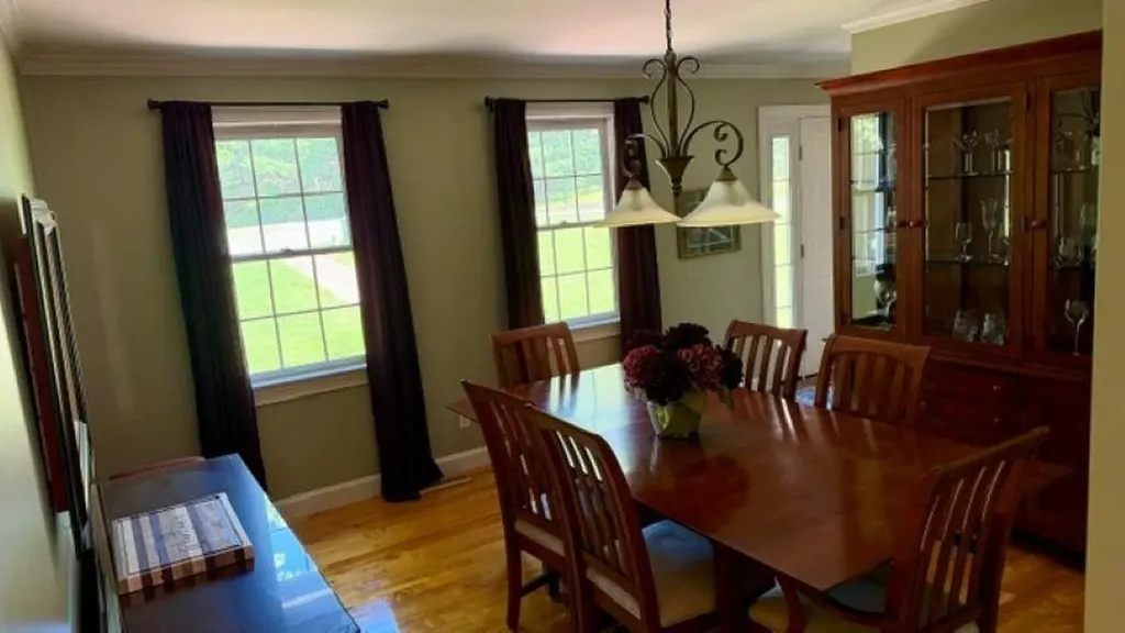 108 Skyview Drive Pelham NH 03076