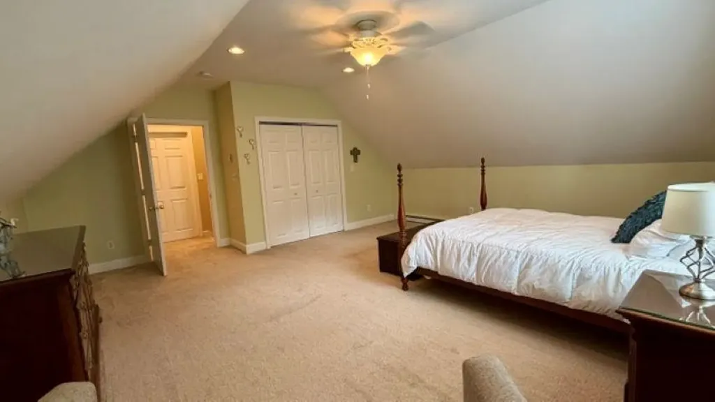 108 Skyview Drive Pelham NH 03076