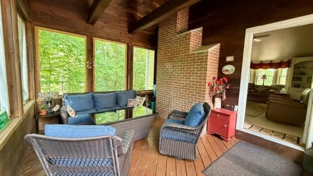 108 Skyview Drive Pelham NH 03076