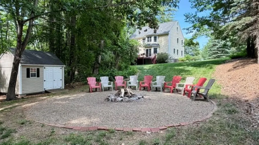 108 Skyview Drive Pelham NH 03076