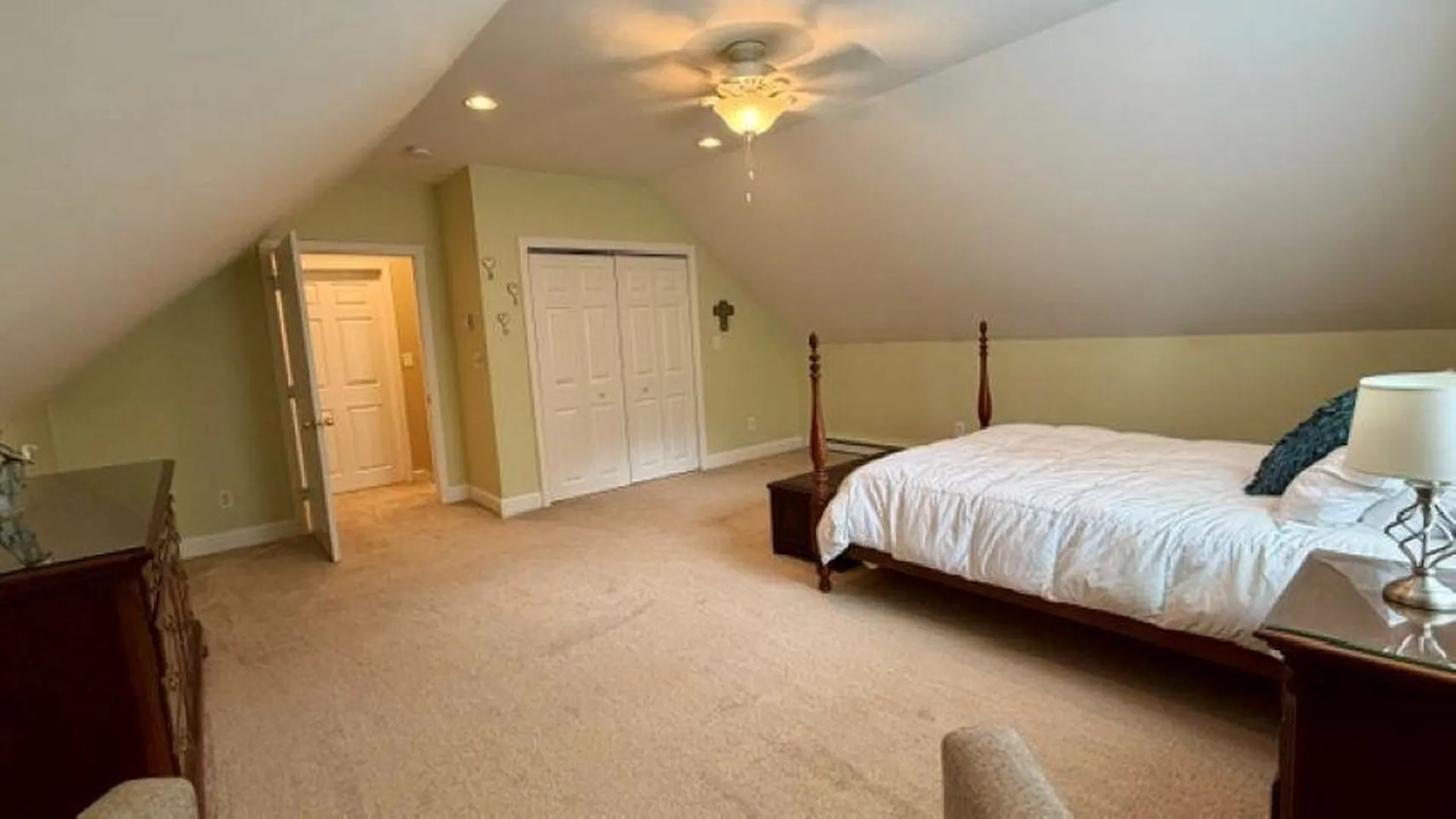108 Skyview Drive Pelham NH 03076