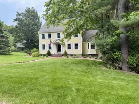 108 Skyview Drive Pelham NH 03076