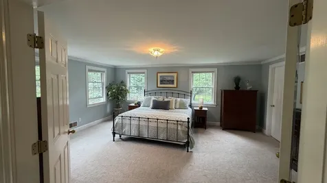 108 Skyview Drive Pelham NH 03076