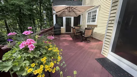 108 Skyview Drive Pelham NH 03076