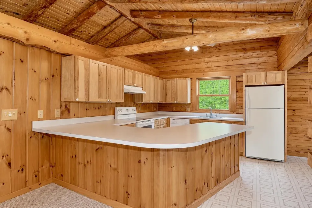 60 Snell Road Meredith NH 03253